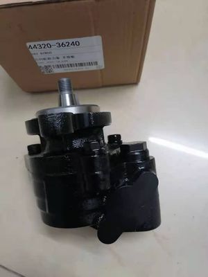 44320-36240 44320-60171Pompes hydrauliques automatiques de direction pour les montagnes russes Toyota HZJ105