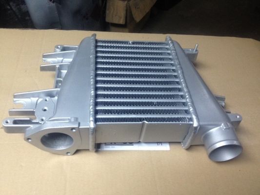 Y61 Terrano II R20 Nissan Patrol Intercooler 14461-VC106 14461-VC10A Pour les véhicules à moteur électrique