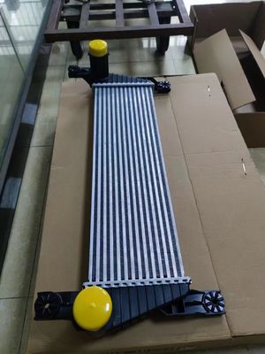 Le noyau du refroidisseur d'aluminium pour Ford Ranger 2012 5271339 AB399L440AD Mazda BT50 OEM