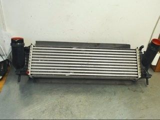 Les pièces de l'intercoolant 14461-4JA0B sont parfaitement adaptées à la Nissan NAVARA D40 2008-2015