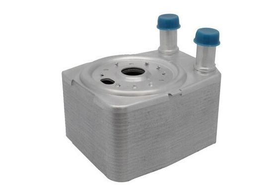 038117021c refroidisseur d'huile moteur Audi Volkswagen Jetta 2010 échangeur de chaleur de radiateur automatique