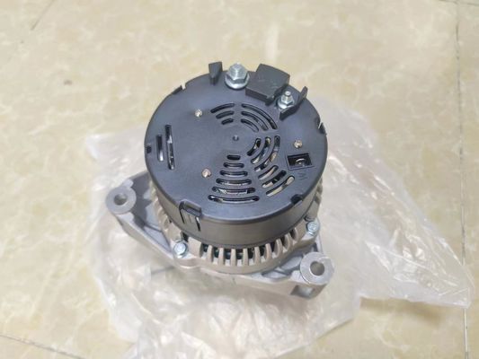 L'électronique de l'appareil est produite par un moteur à combustion.