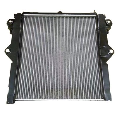 N° OE 16400-17400 Radiateur de voiture Land Cruiser 16400-17401 pour Toyota 100