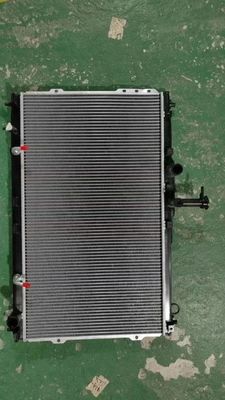 25310-4H550 AT Radiateur de refroidissement du moteur pour Hyundai Starex H1 08- Parfait 2.5 CRDi