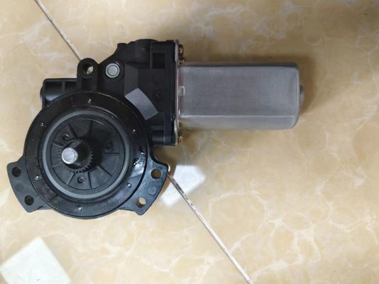 Le moteur de levage des fenêtres 82450-2T000