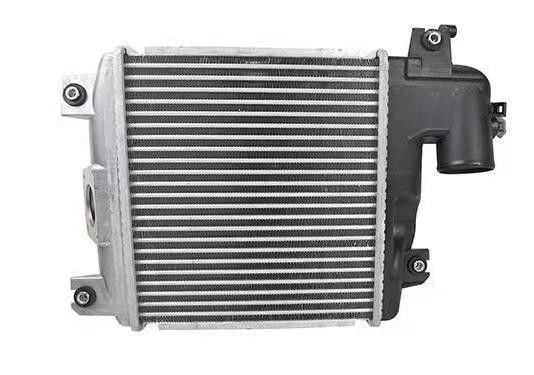 Le refroidisseur intermédiaire pour Toyota Hilux 2.5 3.0 1TR 2TR 1KD 2KD 2005-2015 17940-0L030