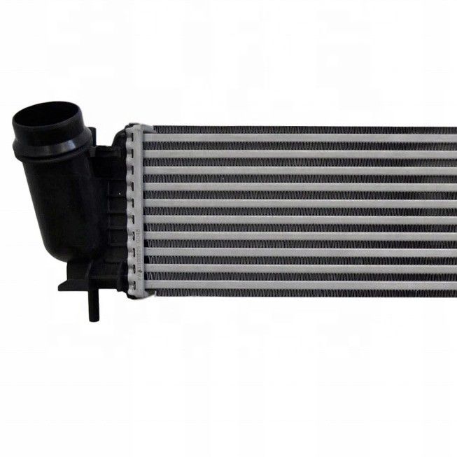 Intercoolant pour Nissan Navara NP300 Renault Alaska 2.5 dCi 4x4 144614KV1A 2014- haut-