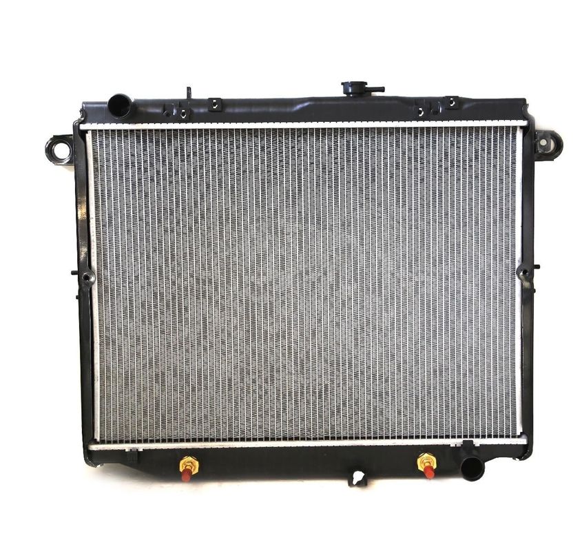 Montage de radiateur automatique ADT398102 pour Toyota Lexus Landcruiser 100 16400-50210