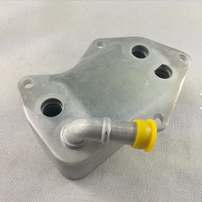 038117021c refroidisseur d'huile moteur Audi Volkswagen Jetta 2010 échangeur de chaleur de radiateur automatique